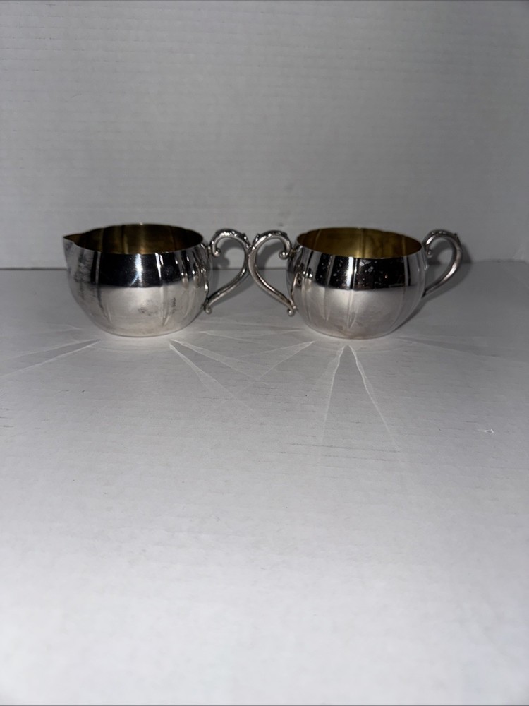 Onieda Silversmiths Sugar and Creamer Bowl Set