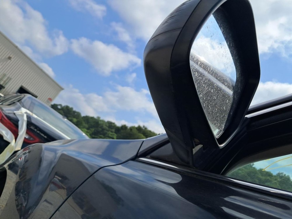 LEGACY 2013 Glove Box 4760230