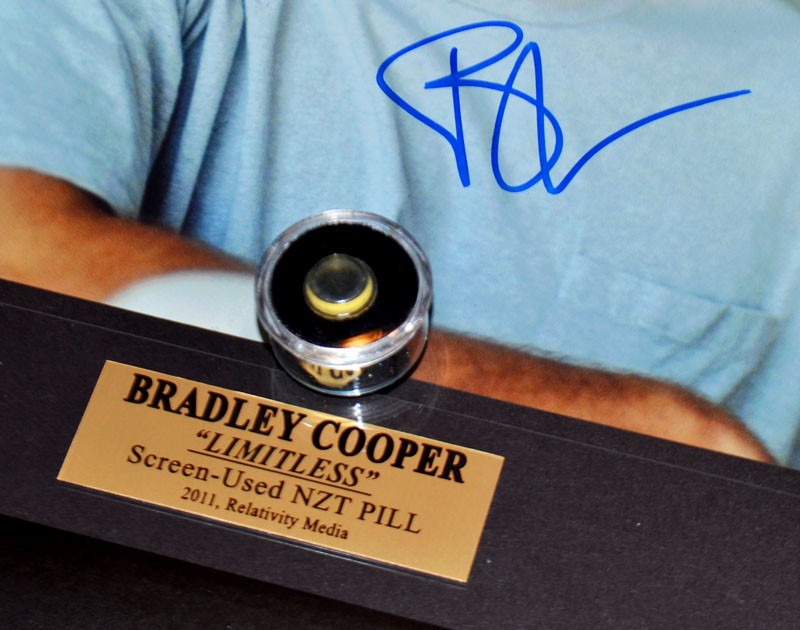 LMITLESS Signed BRADLEY COOPER Autograph, Screen-Used PROP NZT PILL, COA, Frame