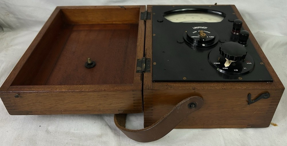 Vintage Cambridge Unipivot Galvanometer Microamperes Meter, Testing Instrument