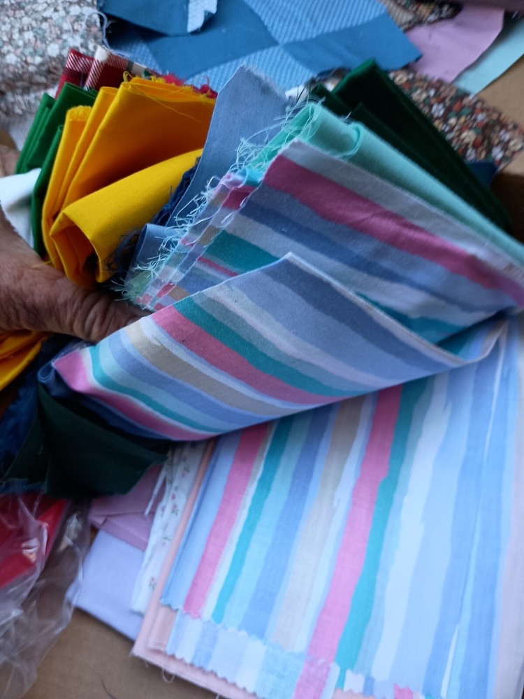 Vintage Quilt Scraps Fabrics Projects Unfinished