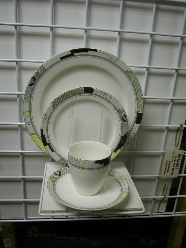 Heirloom Place Setting Display Rack