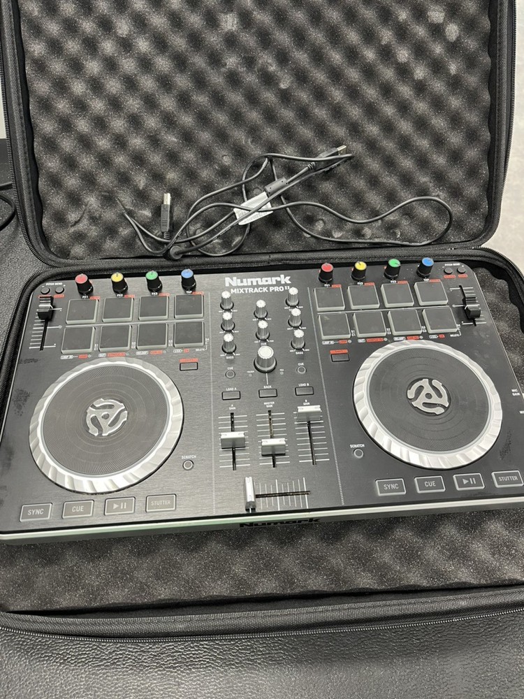 Numark Mixtrack Pro II (PD6013429)