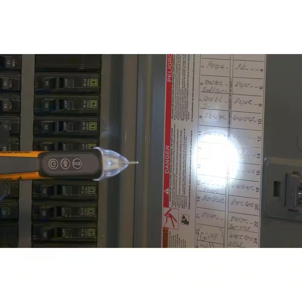 Single Range 50-Volt to 1000-Volt Non-Contact Voltage Sensor with Flashlight