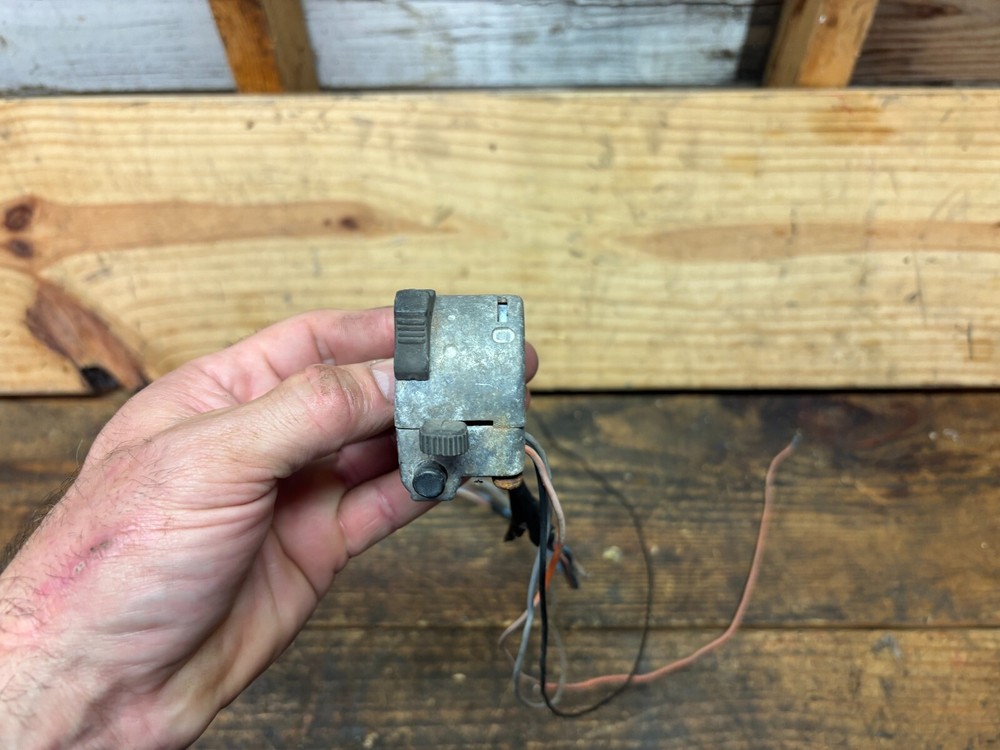 Kawasaki H1 500 Handlebar Light Control Switch  Triple