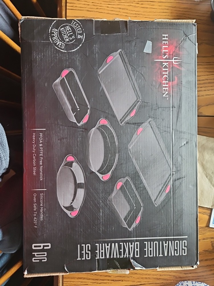 hells kitchen cookware set 6 Piece NIB