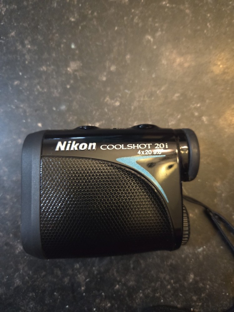 Nikon Coolshot 20i Range Finder W/case