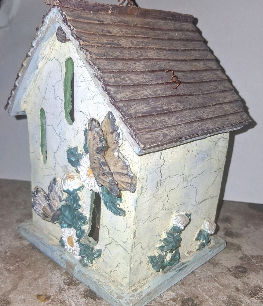 Wood Birdhouse