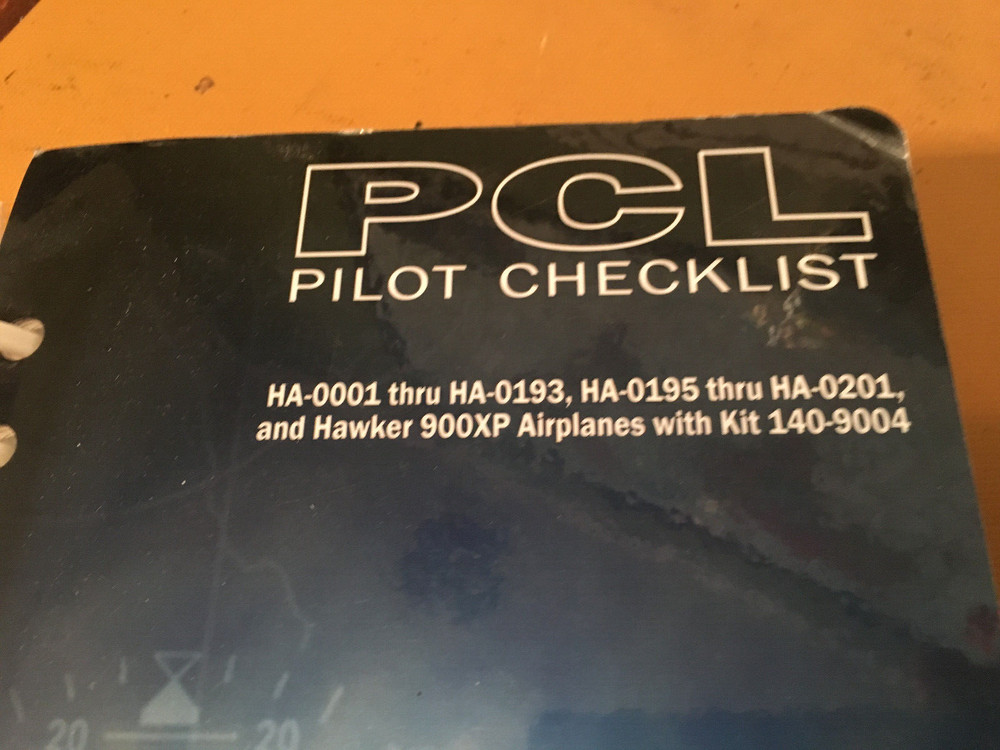 Hawker 900XP Pilot Checklist