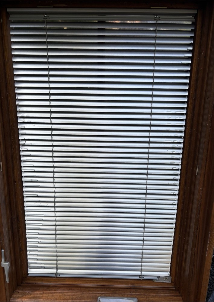 Pella Tilt Blinds 2004 Vintage