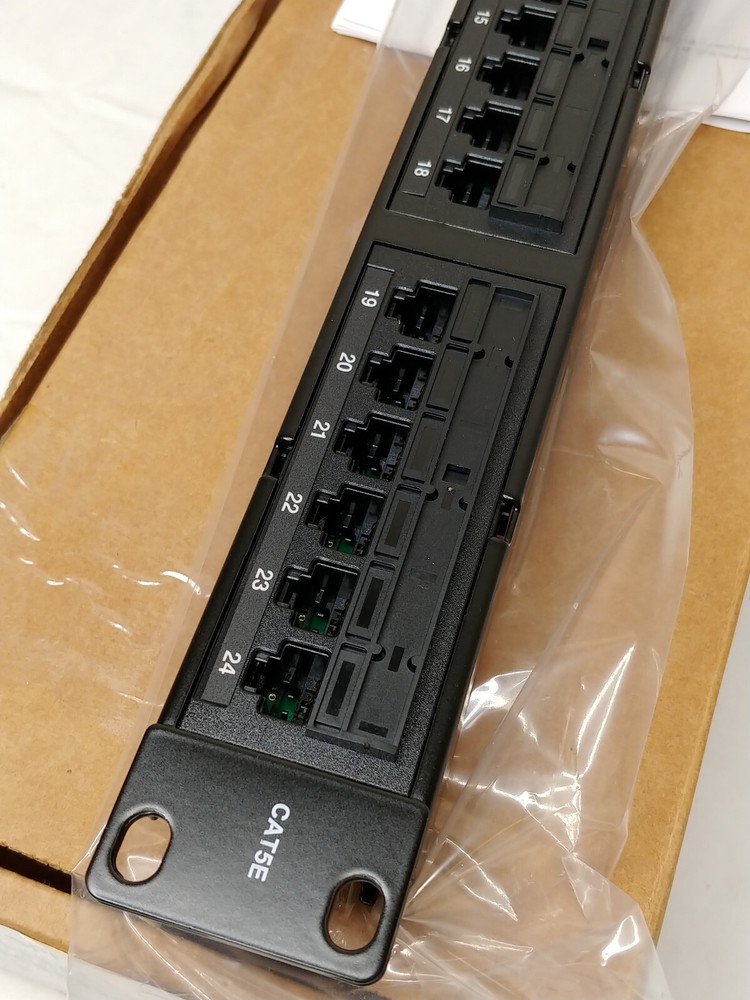 COMMSCOPE CPP-5E-DM-1U-24 CAT 5E 24-PORT PATCH PANEL NEW OPEN