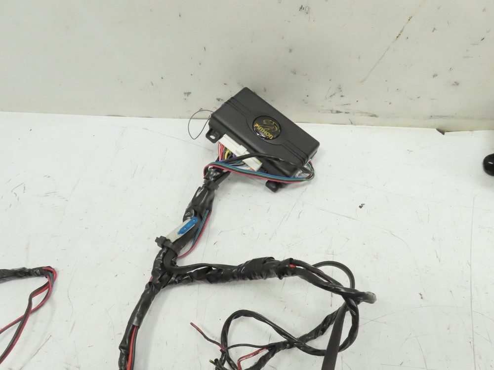 08 BMW Z4 E85 #1294 Python Car Alarm 1 Way Security System 460 Max 6112T