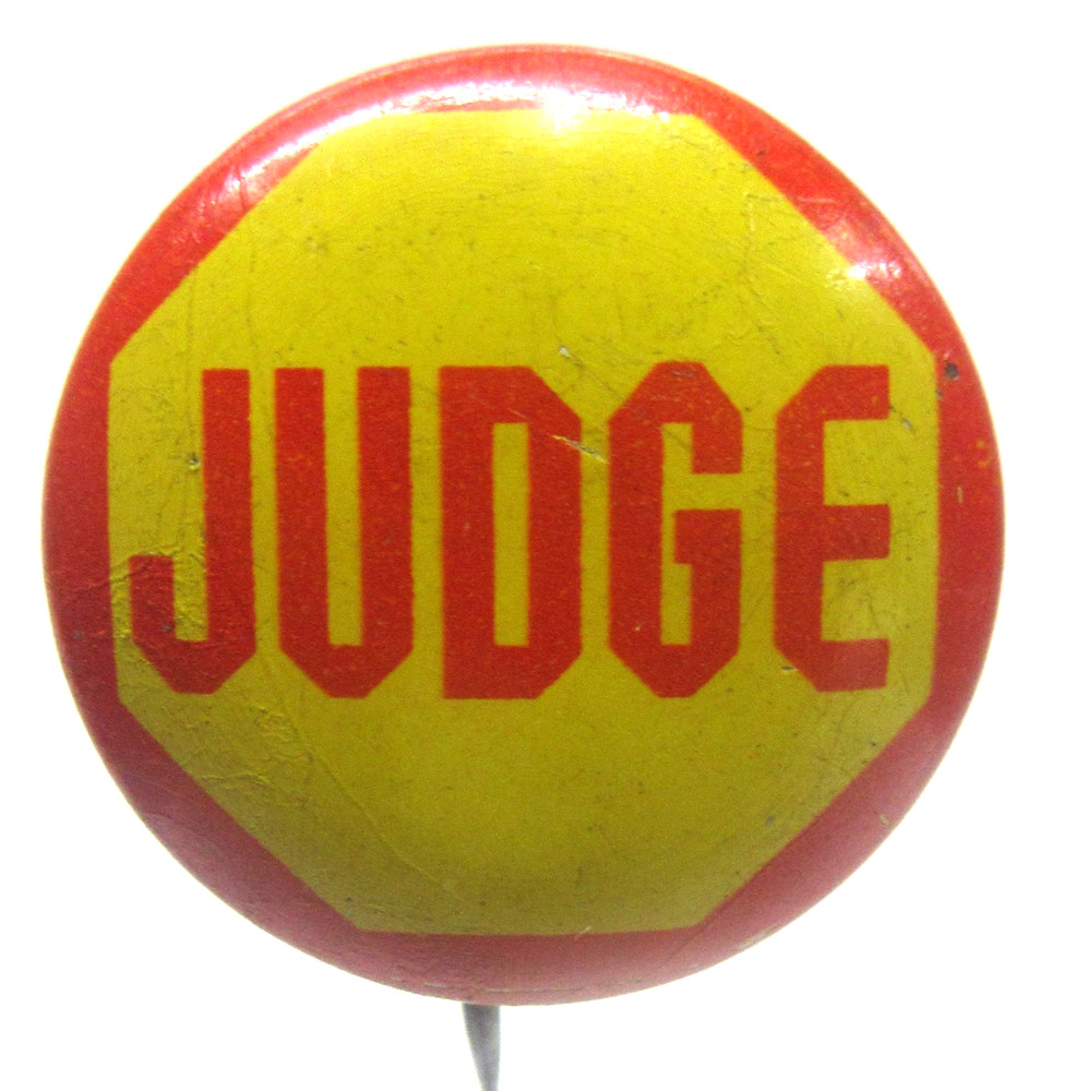 1940's JUDGE tin litho witty saying 7/8" pinback button a3