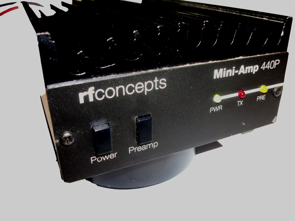 RF CONCEPTS UHF AMPLIFIER MINI AMP. 440P