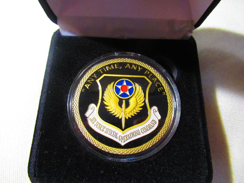 U S AIR FORCE SPECIAL OPERATIONS COMMAND Challenge Coin w/ Presentation Box
