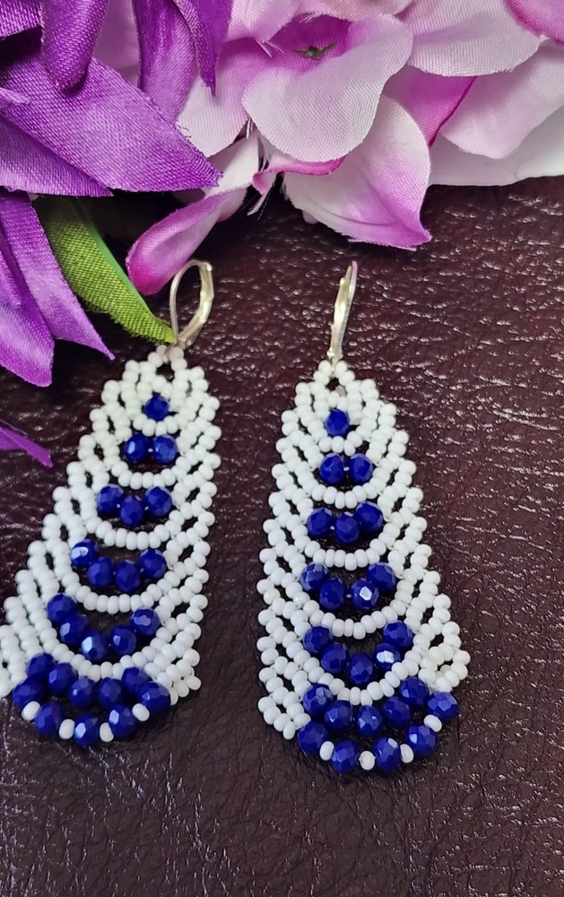 White Zcech Glass Seed Beads. Beautiful Design
