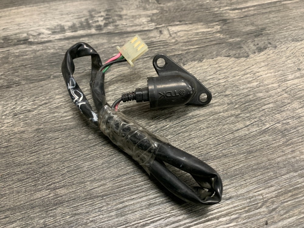 1994-1997 VFR750F Interceptor Honda OEM Speedometer Speedo Sensor