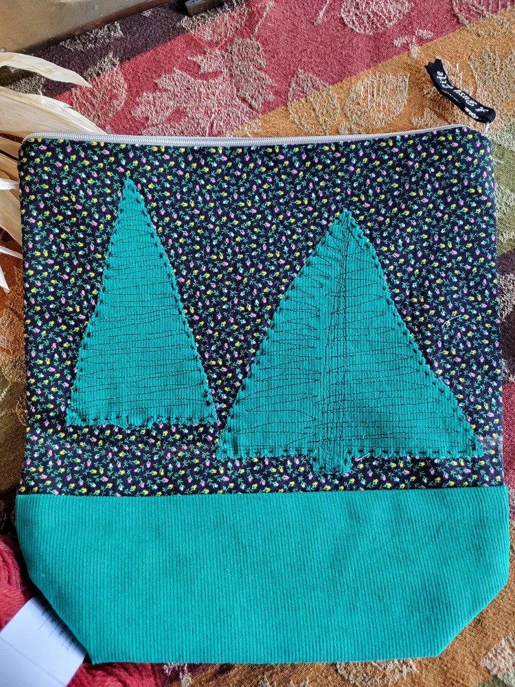 Black Ditzy Christmas project bag, Zippered Project Bag, project bag