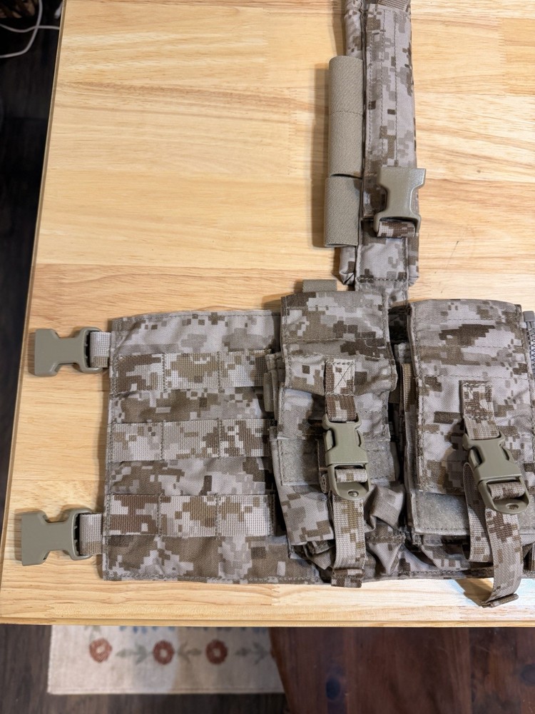 Eagle Industries AOR1 Multipurpose Chest Rig Split Front V.2