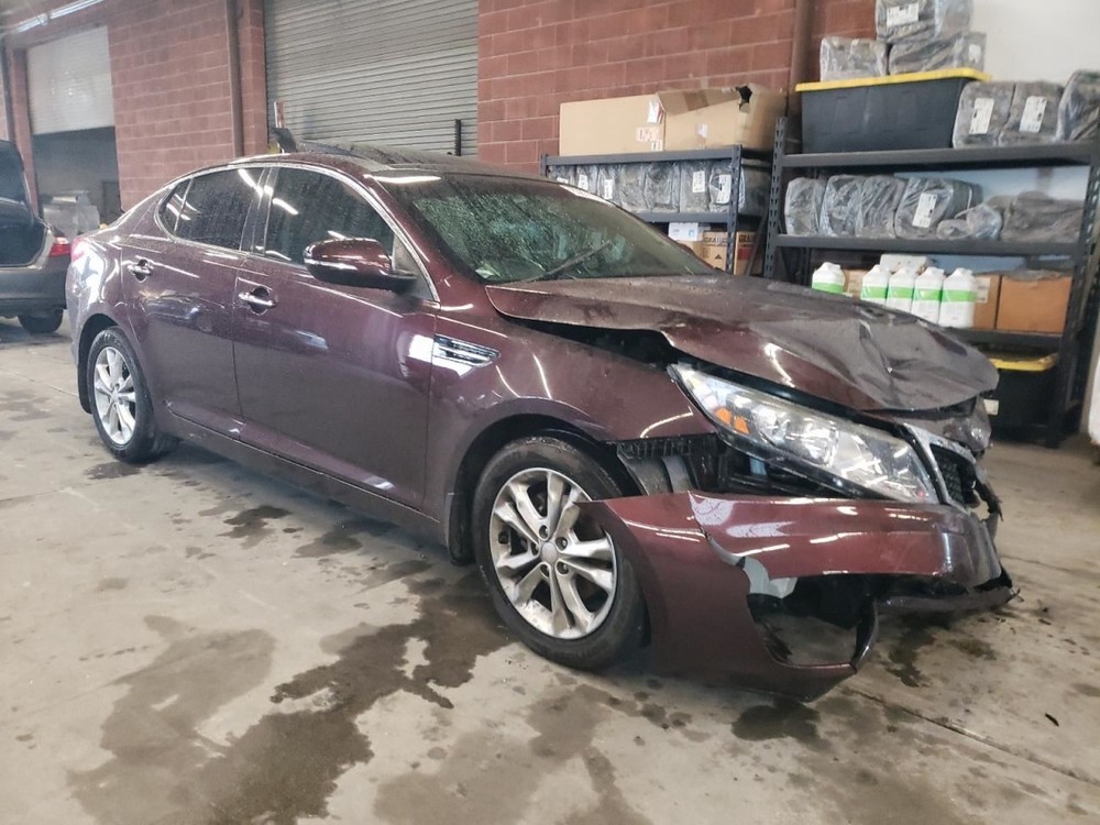 RIGHT MAROON ROCKER PANEL MOULDING OEM 2012 KIA OPTIMAKIA