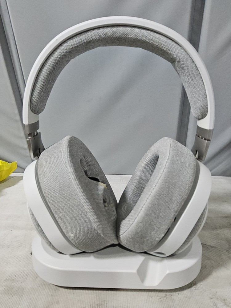 +Fractal Scape Gaming Headset *Used*