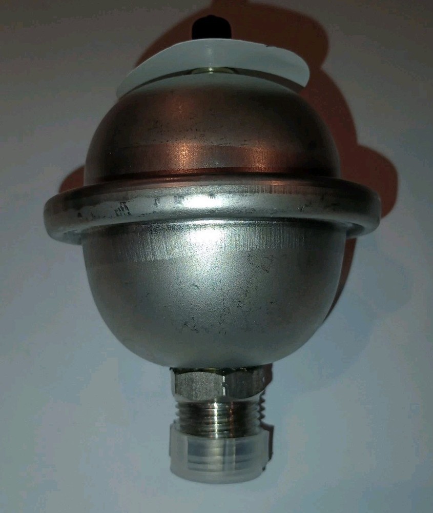 ZILMET ZEP1 - TANKLESS WATER HEATER EXPANSION TANK, 1/2" CONNECTION, NEW