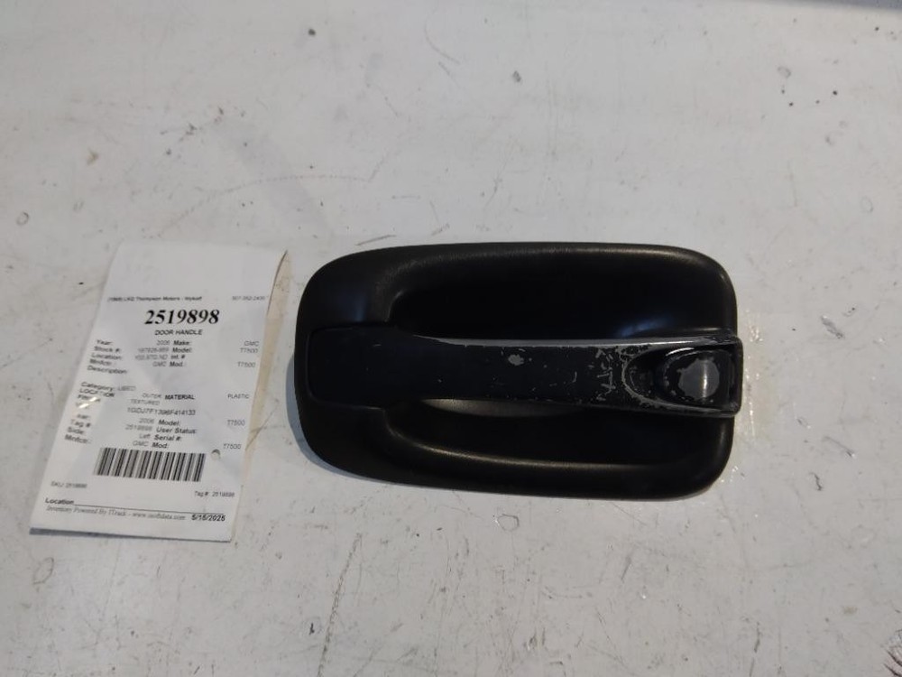 For 2006 GMC T7500 DOOR HANDLE Left ,  MN