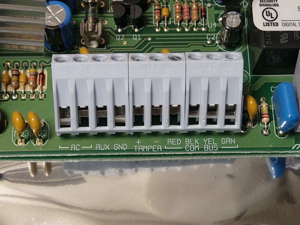 MAXSYS DSC PC4204 4 Zone Relay Output Module 70000237