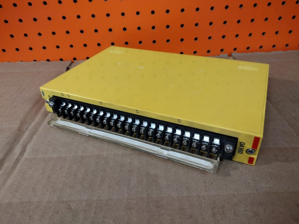 GMF Robotics OA16D OUTPUT MODULE A03B-0801-C445 Fast Shipping