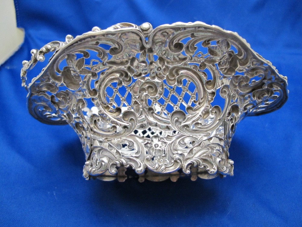 Nice Small VICTORIAN Sterling PIERCED SWING HANDLE BASKET-Repousse Scrolls