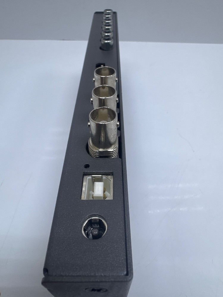Black Magic Design HD Link Pro 3D SDI to 6 Channel Audio Decoder/2x SDI out Mon