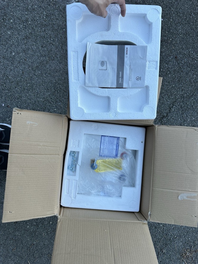 Bosch Electric Mini-Tank Water Heater Tronic 3000 T 4-Gallon (ES4) - Elimina...