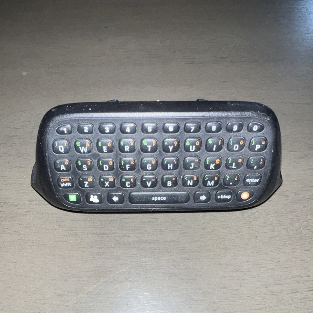 Microsoft Xbox 360 Chatpad Ergonomic Keyboard Attachment Black for Controller