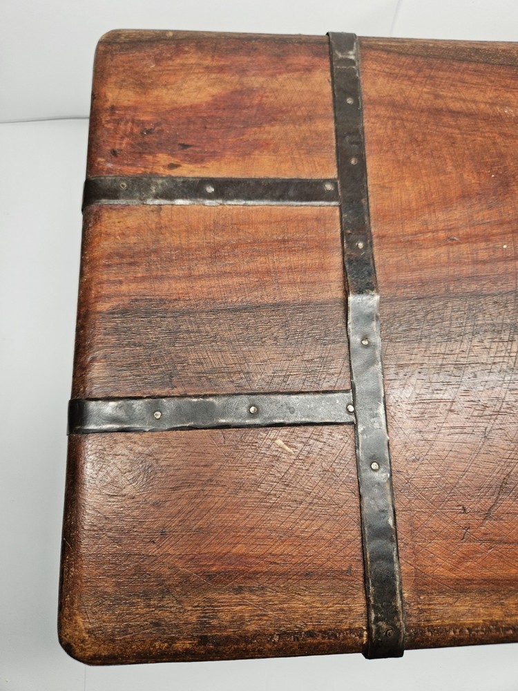 Antique Storage Wooden Suitcase. A18