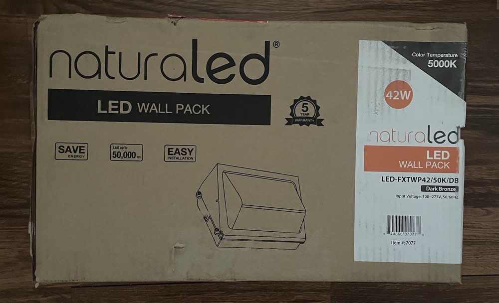 Natural Led Wall Pack NIB 5000k 42w