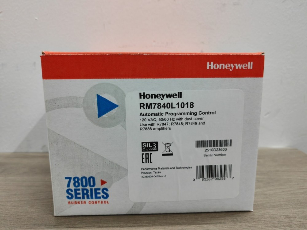 RM7840L1018 NEW Honeywell RM7840L 1018 Automatic Programming Control