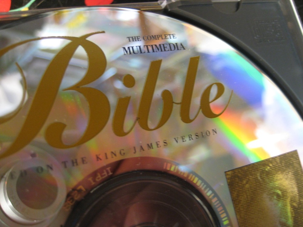 Complete Multimedia Bible (King James Version) for Windows 95 PC CDROM Comptons