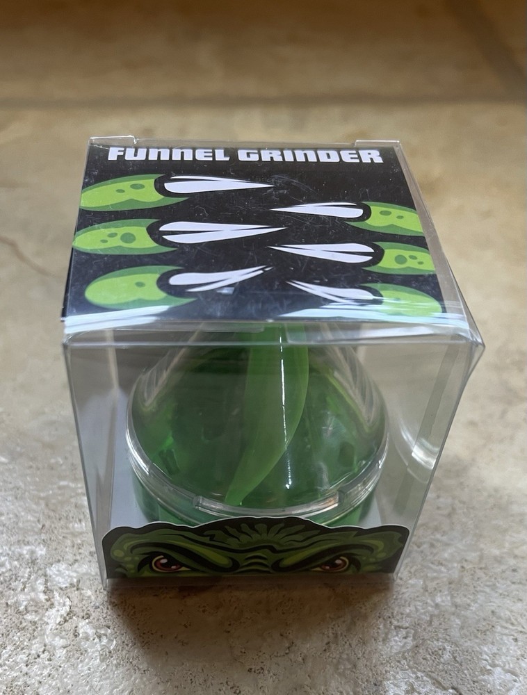 SMOKEZILLA Funnel Grinder