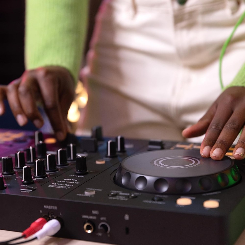 DDJ- 2-deck Rekordbox and Serato DJ Controller - Graphite