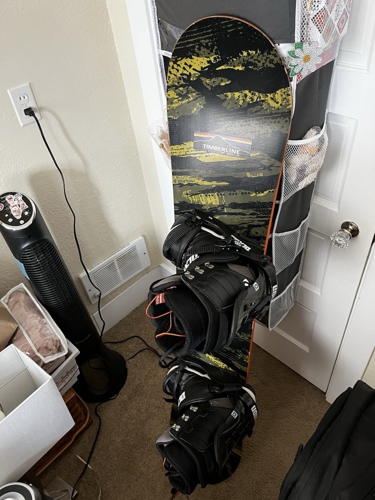 Alibi Snowboard With Boots And Bindings