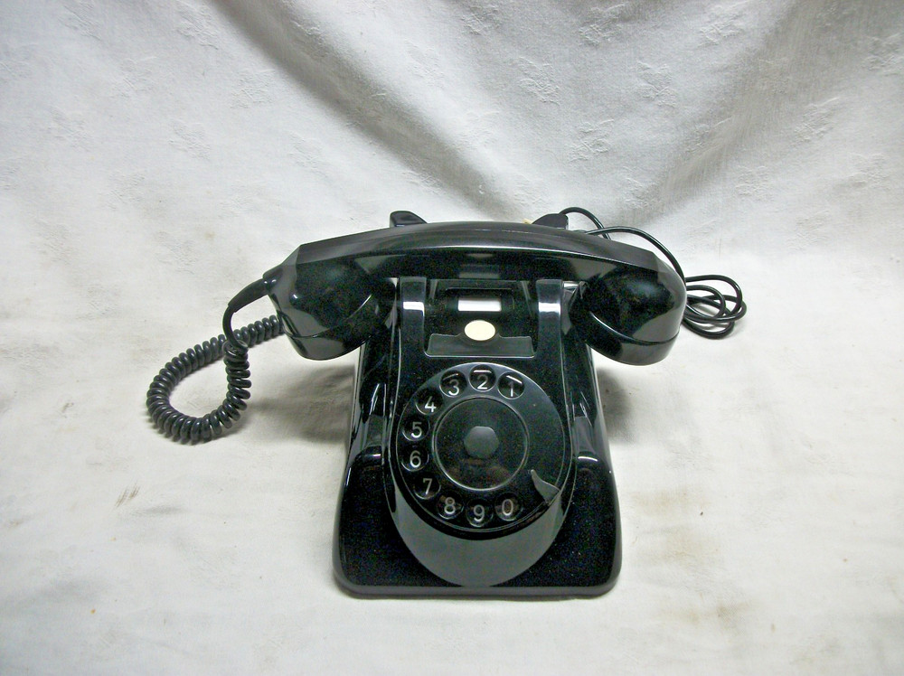 PTT desk telephone made in the Netherlands