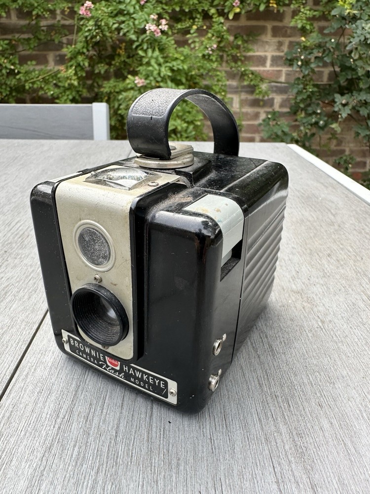 Vintage 1950’s Kodak Hawkeye Flash Camera