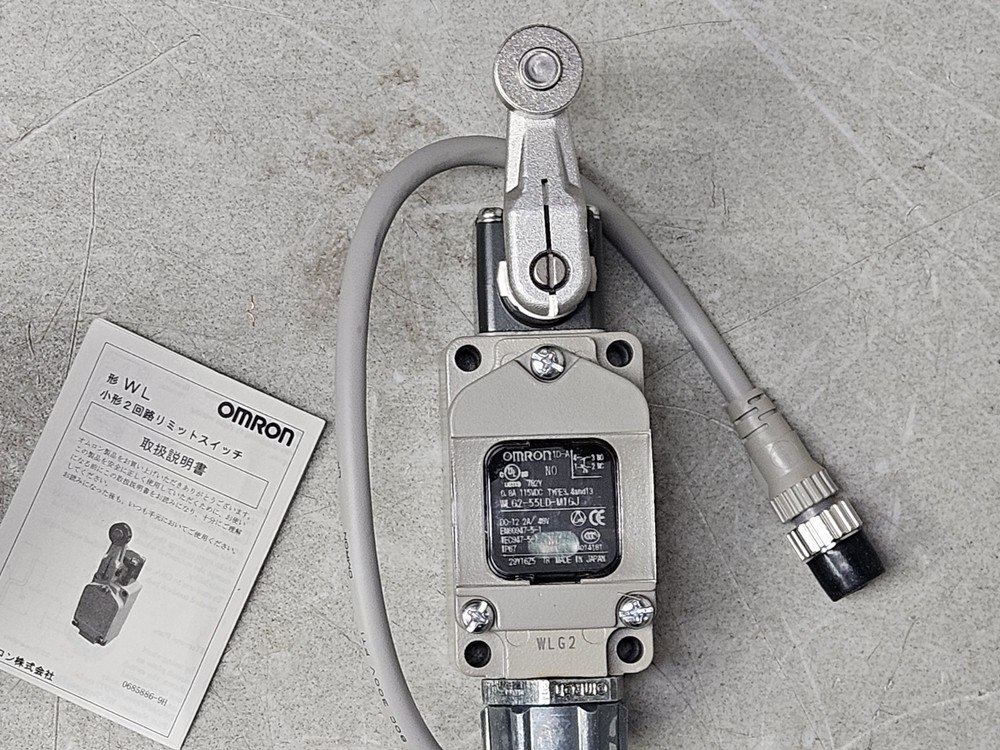 OMRON ROLLER LEVER LIMIT SWITCH WLG2-55LD-M1GJ
