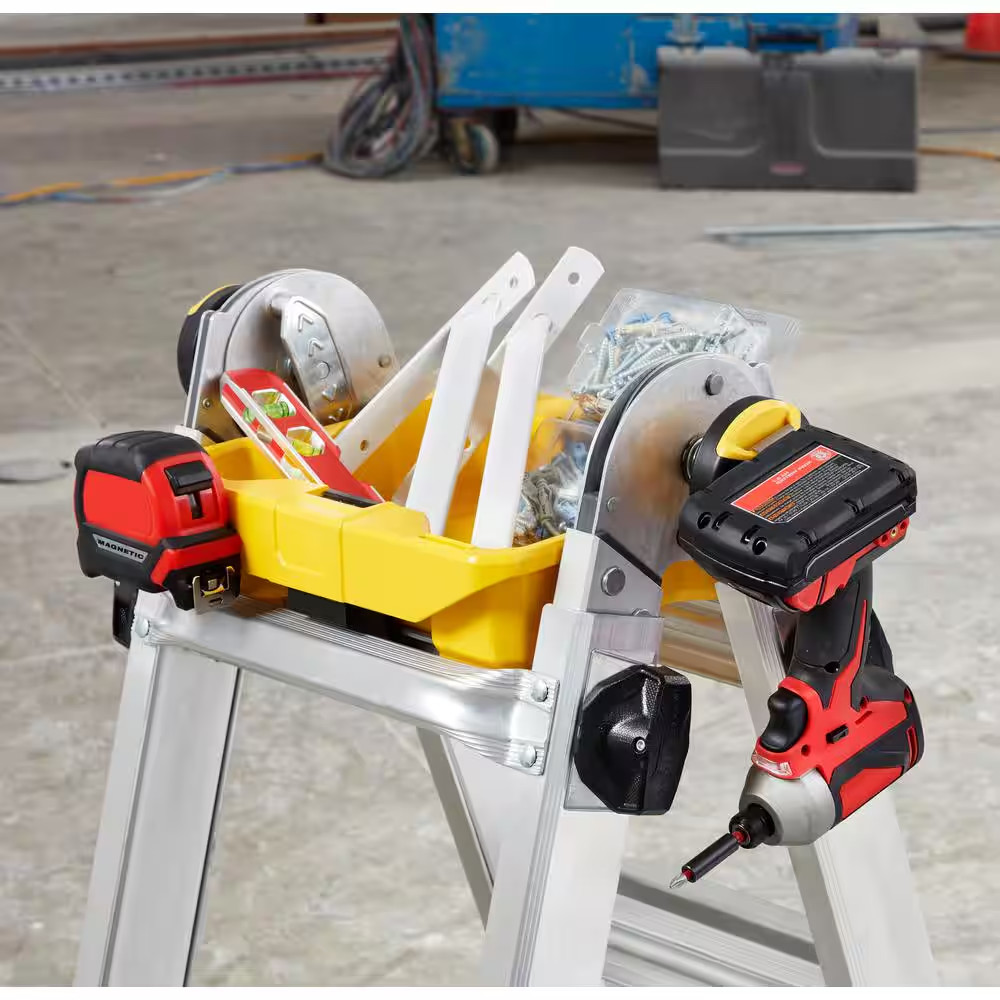 Removable Project Bucket for Gorilla Ladders