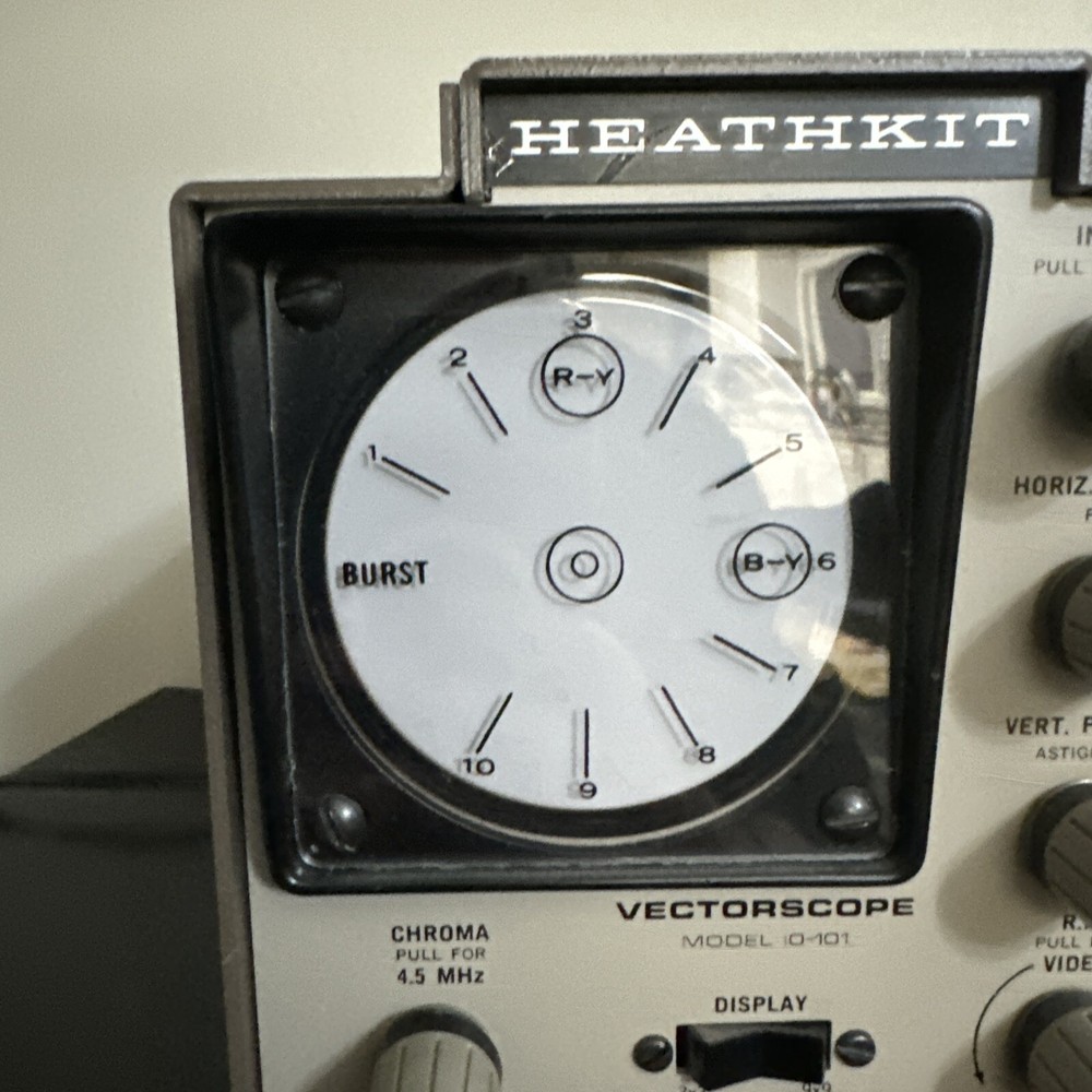 Vintage Heathkit IO-101 Vectorscope Powers On Includes Manual