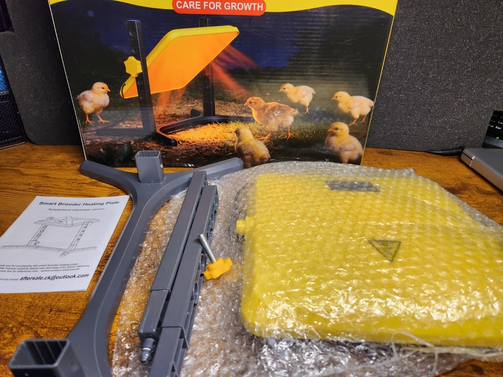 Chicken Brooder Heating Plate Adjustable Chick Heater w/ Stand Safe