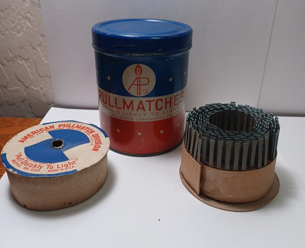 Circa 1935 Full Red White Blue Tin of 250 Pullmatches JGBx31