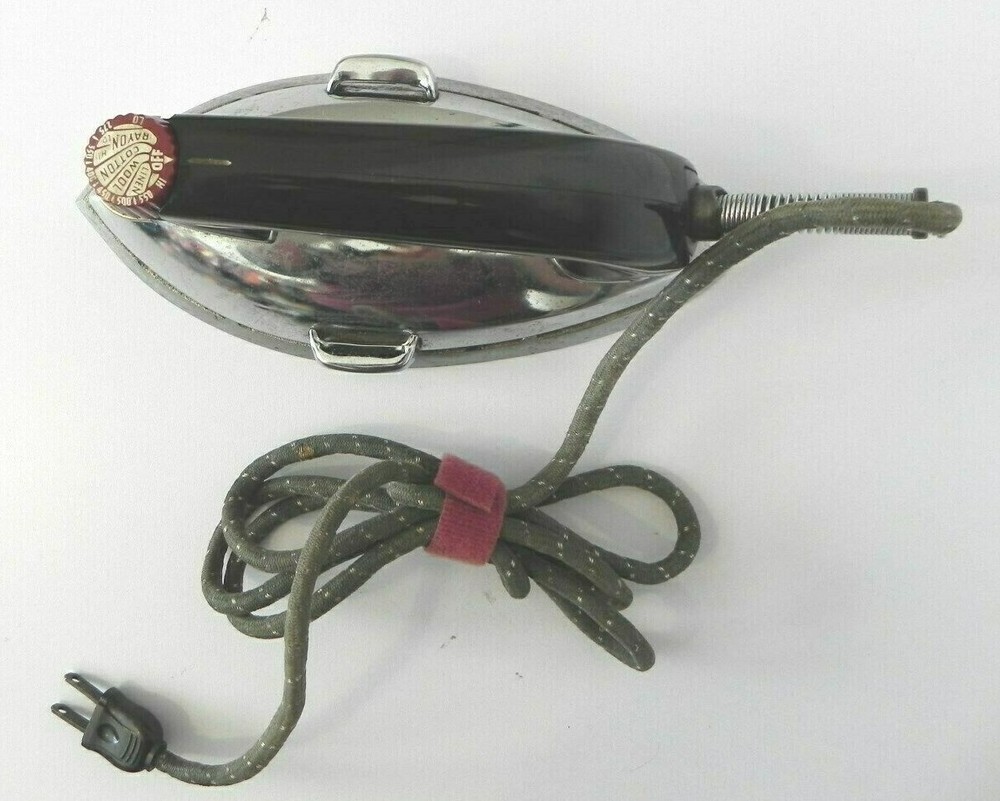 Fostoria Antique Corded Iron Model 1BB *Works*