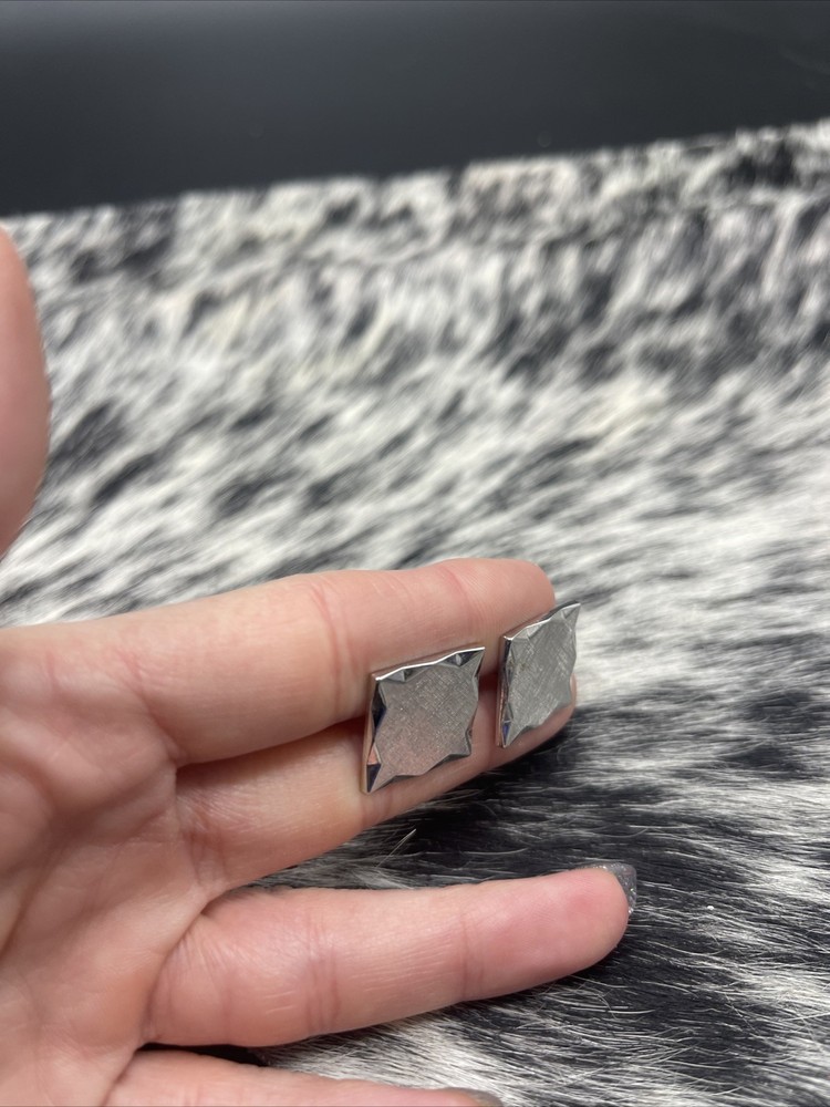 Stunning Silvertone Vintage Cuff Links #Q38