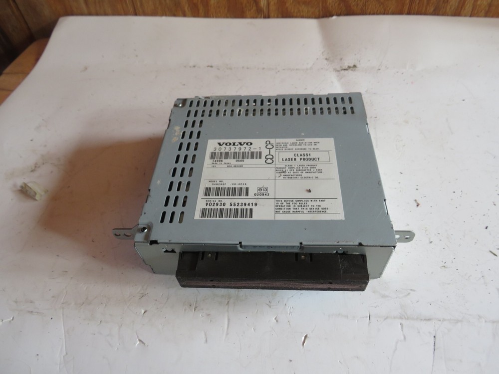 2006 06 VOLVO XC90 SINGLE DISC CD PLAYER